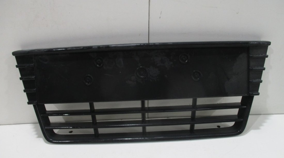 Grila centrala bara fata Ford Focus an 2011-2015 cod BM51-17K945-A