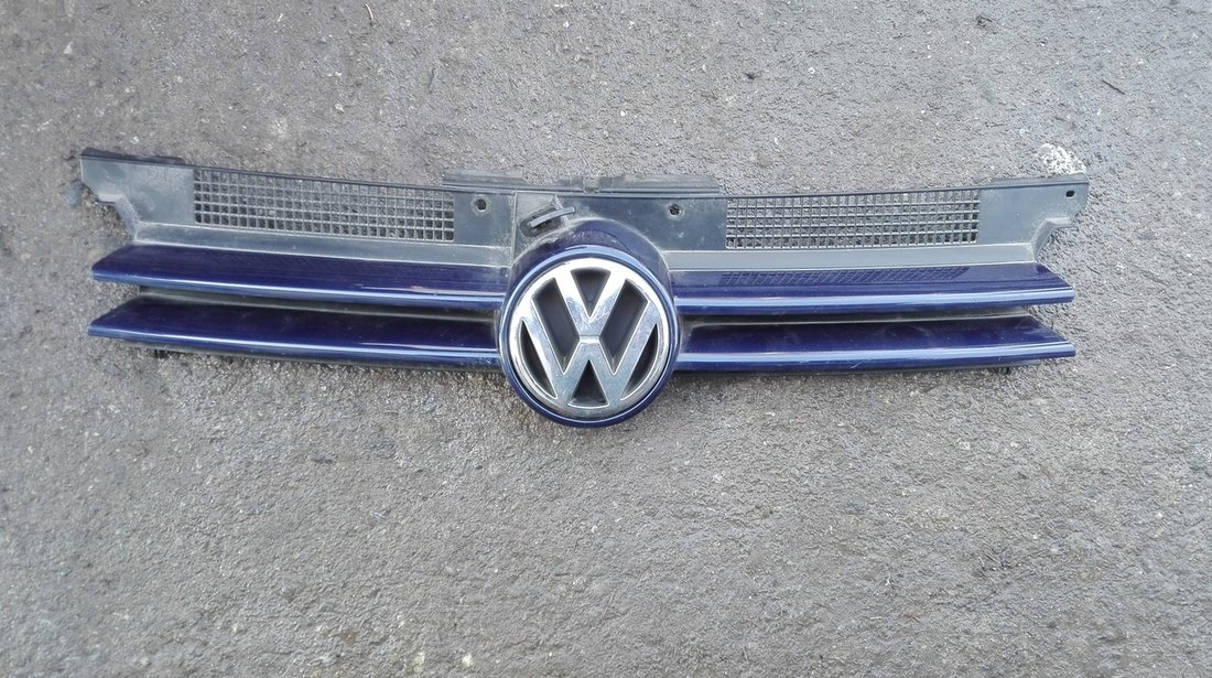 Grila Centrala bara Fata Vw Golf 4 Albastra