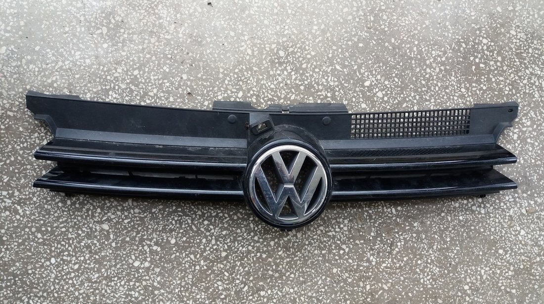 Grila Centrala bara Fata Vw Golf 4 Negru Metalizat