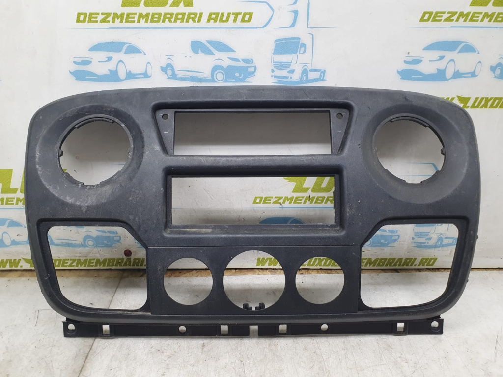 Grila centrala bord 682600025r Renault Master 3 [2010 - 2015] 2.3 dci M9T870