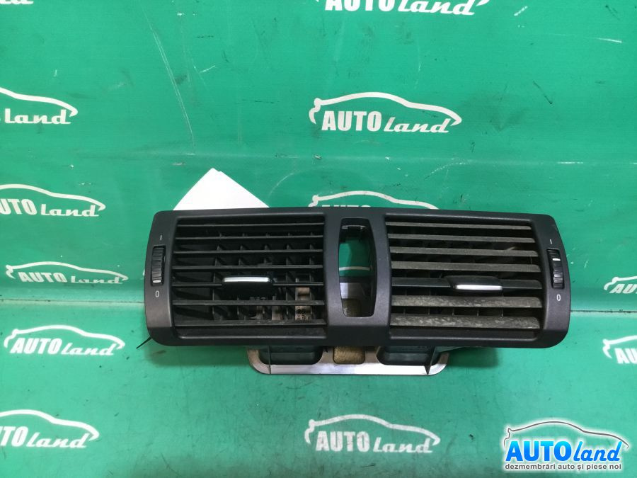 Grila Centrala Bord BMW 1 E81,E87 2004