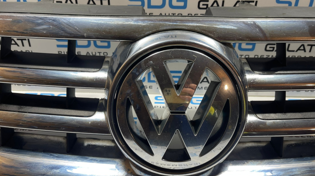 Grila Centrala cu Emblema Sigla de pe Bara Spoiler Fata Volkswagen Touareg 7L 2003 - 2007 Cod 7L6853651A 7L6853601A