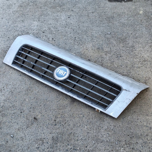 Grila Centrala Cu Sigla Fiat Ducato (250, 290) 2006 > 120 Multijet 2,3 D F1Ae0481D Motorina 13080670...