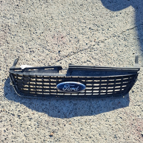 Grila Centrala Cu Sigla Ford Mondeo Mk4 2007-2014 1.8 Tdci Qyba Motorina 7S718200D, 7S718200A, 7S71-...