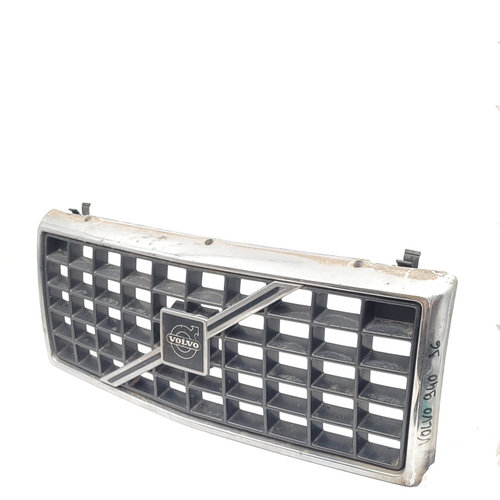 Grila Centrala Cu Sigla Volvo 940 Mk 2 (944) 1994 - 1998 3518658, 35 18658, 1358486, 1358 486