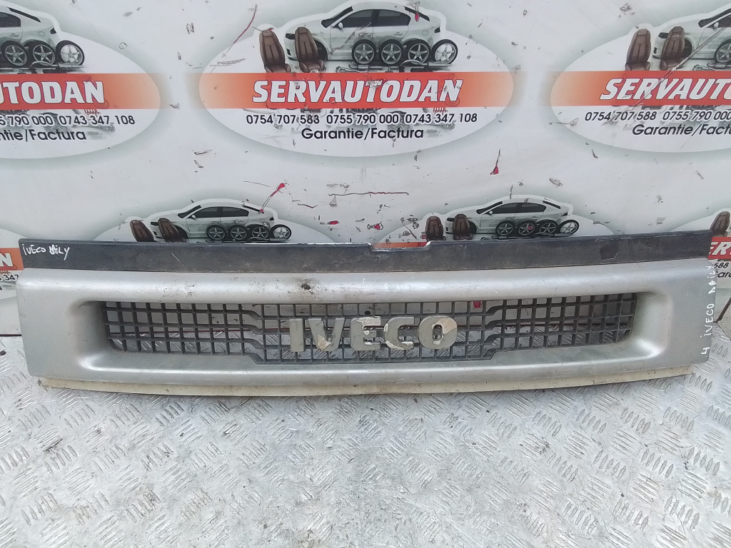 Grila centrala fata Iveco Daily 2 (2000-2006) 2.3 Motorina 2003