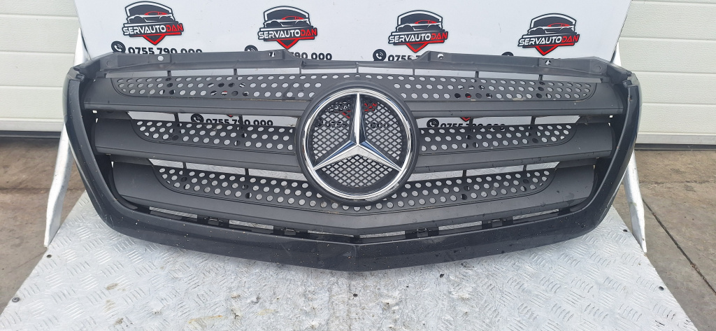 Grila centrala fata Mercedes-Benz Sprinter (2009->) [906] 2.2 Motorina 2016, FACELIFT / A9068880523