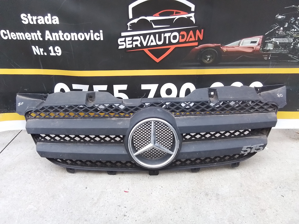 Grila centrala fata Mercedes-Benz Sprinter (2009->) [906] 2.2 Motorina 2010