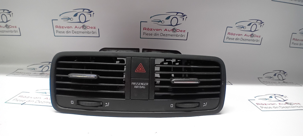 Grila centrala fata Skoda Yeti, CU DEFECT
