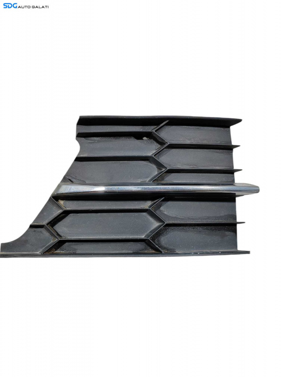 Grila Centrala Inferioara Dreapta cu Ornament Bandou Crom Skoda Superb 2 Facelift 2013 - 2015 Cod 3T0853666B [L6258]