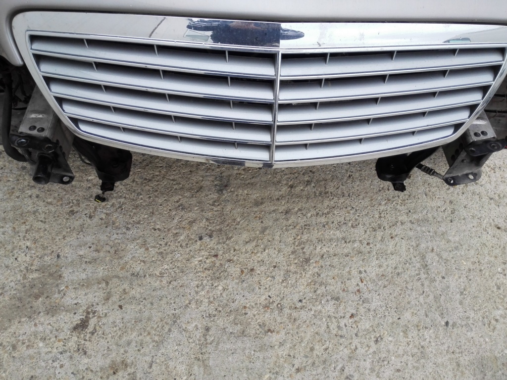 Grila Centrala Mercedes E Class W211