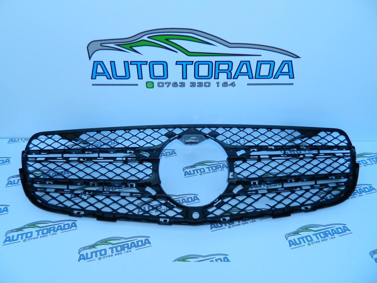 Grila centrala MERCEDES GLC X253 model 2015 2016 2017 2018 2019 cod  A2538806801