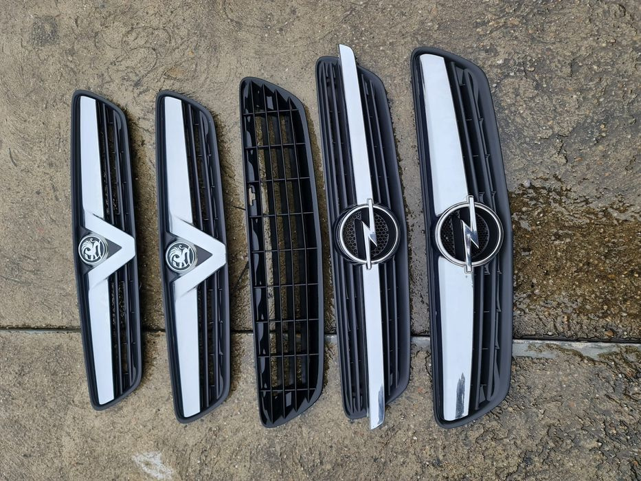 Grila centrala radiatoare Opel Meriva A 2003-2010