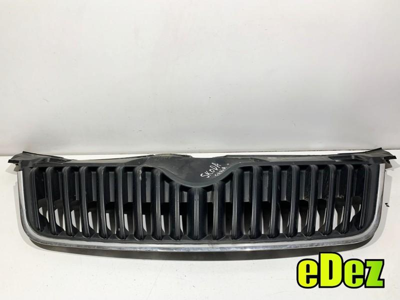 Grila centrala radiator (cu defect) Skoda Fabia 2 facelift (2010-2014) 5J0853668C