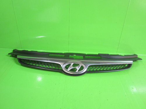 GRILA CENTRALA RADIATOR CU SIGLA HYUNDAI I30 FD FAB. 2007 - 2012 ⭐⭐⭐⭐⭐