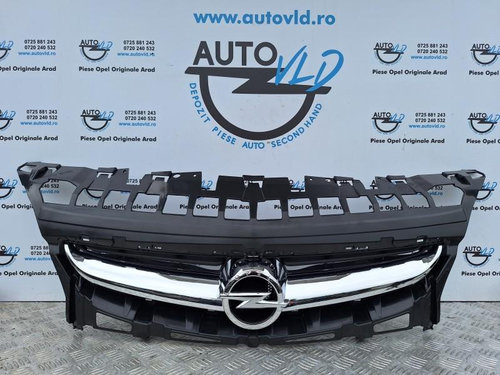 Grila centrala radiator Opel Astra J Facelift 2012-2018 13306456