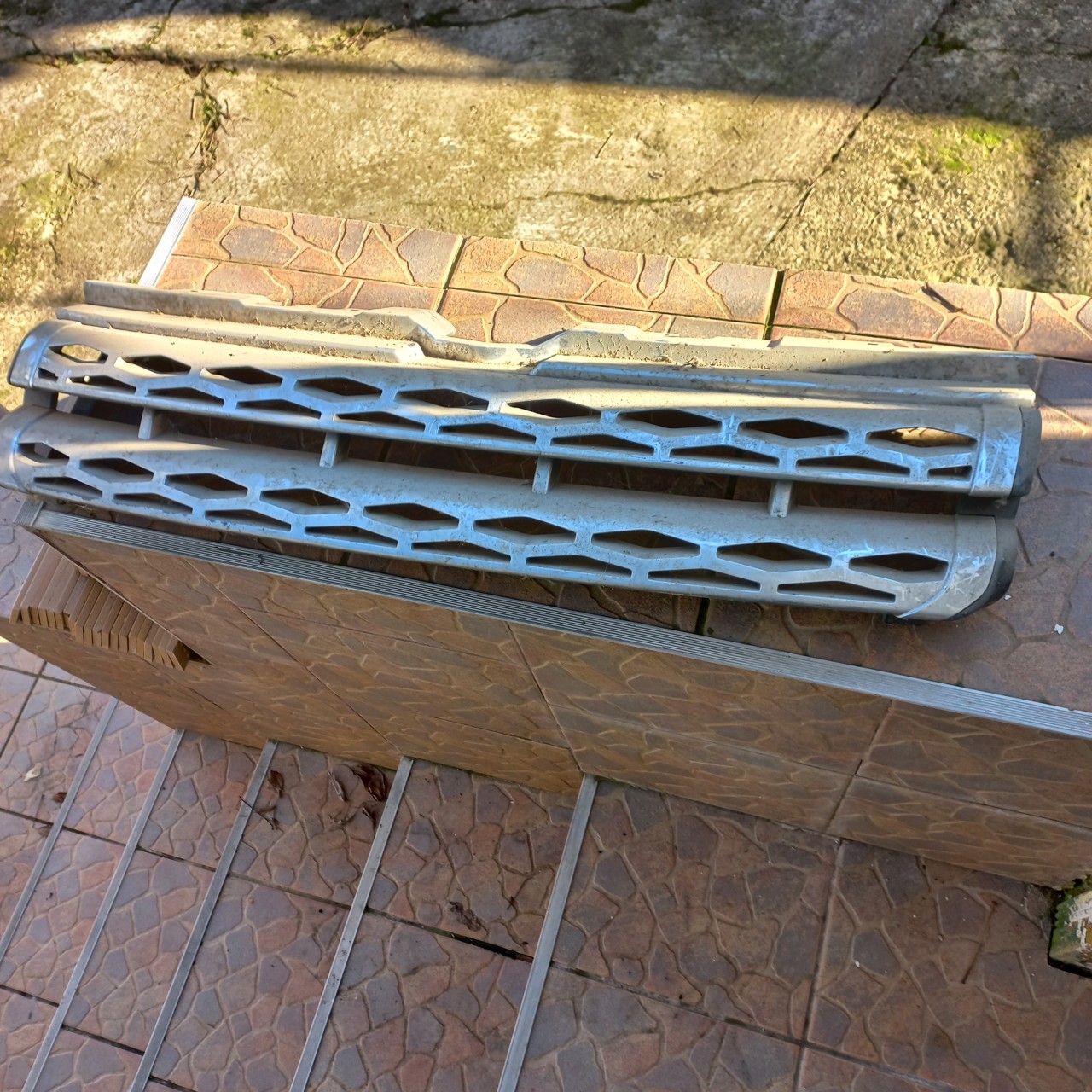 Grila Centrala radiator Range Rover Evoque 2011 la 2015 originala
