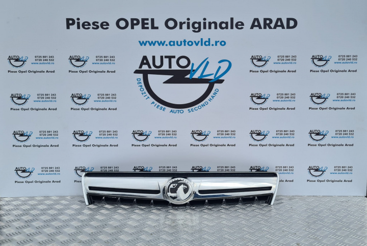 Grila centrala radiator UK Opel Antara [2006 - 2011] Crossover