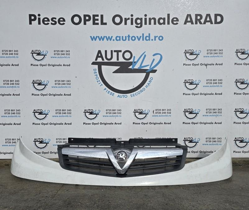 Grila centrala radiator UK Renault Trafic 1989-2001