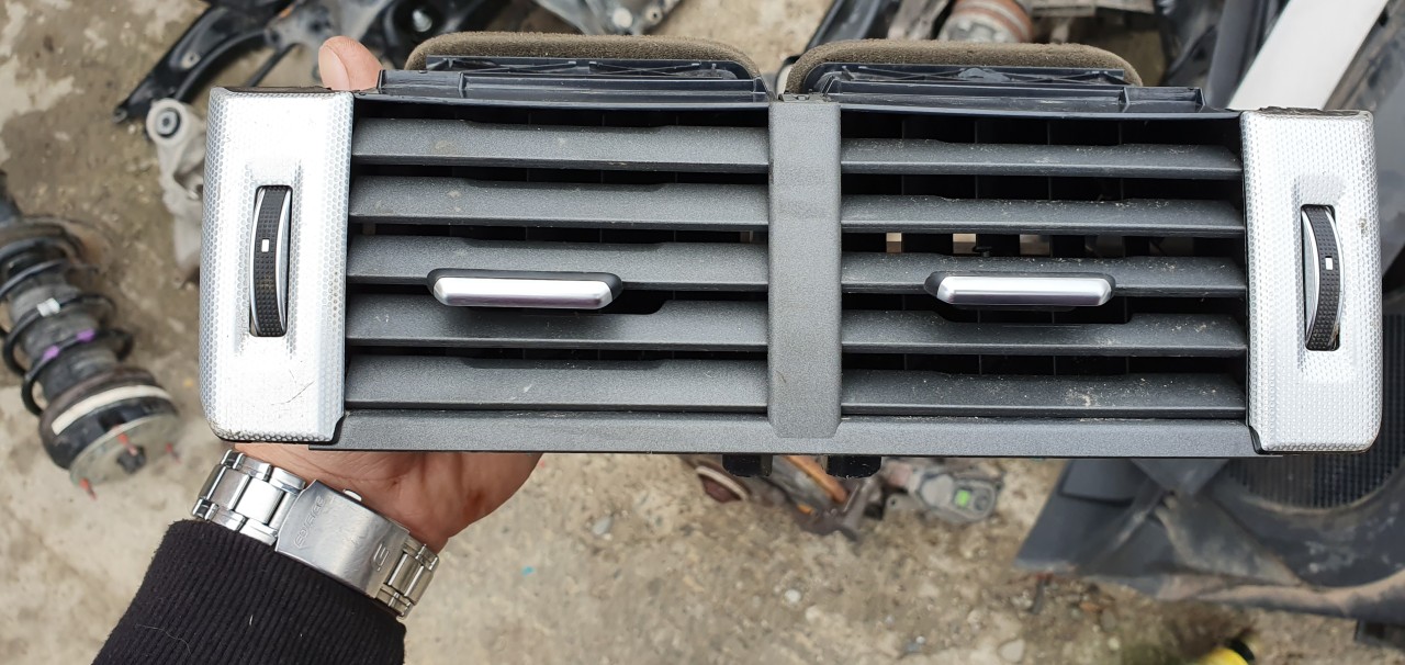 Grila centrala ventilatie bord Range Rover Evoque 2013 2014 2015 2016 2017
