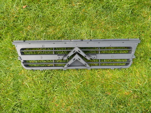 Grila Citroen Jumper model 2002-2006 cod 1304699070