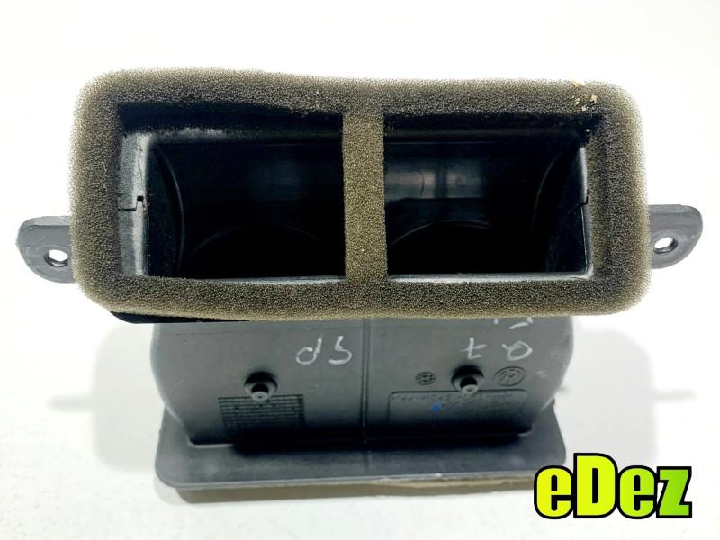 Grila / consola ventilatie spate Audi Q7 facelift (2010-2015) [4L] 7L0820526C