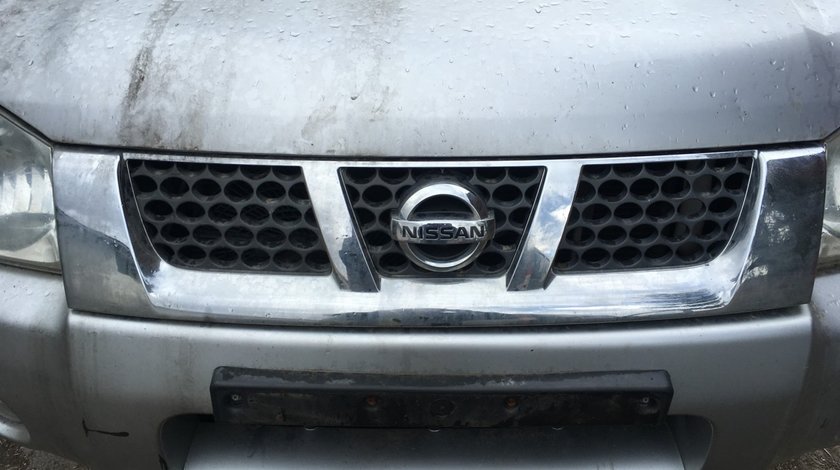 Grila cromata Nissan Navara D22, AN: 2003