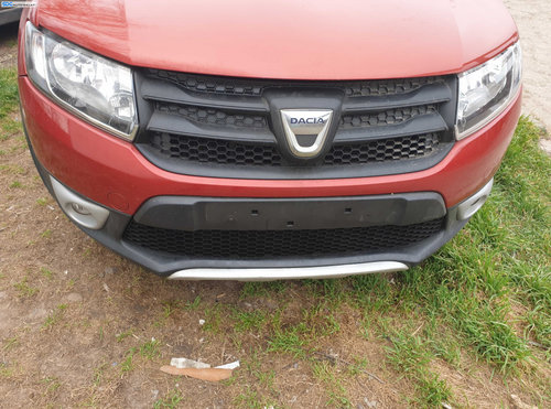 Grila cu Emblema Dacia Sandero 2 Stepway 2012 - 2016 [K4312]