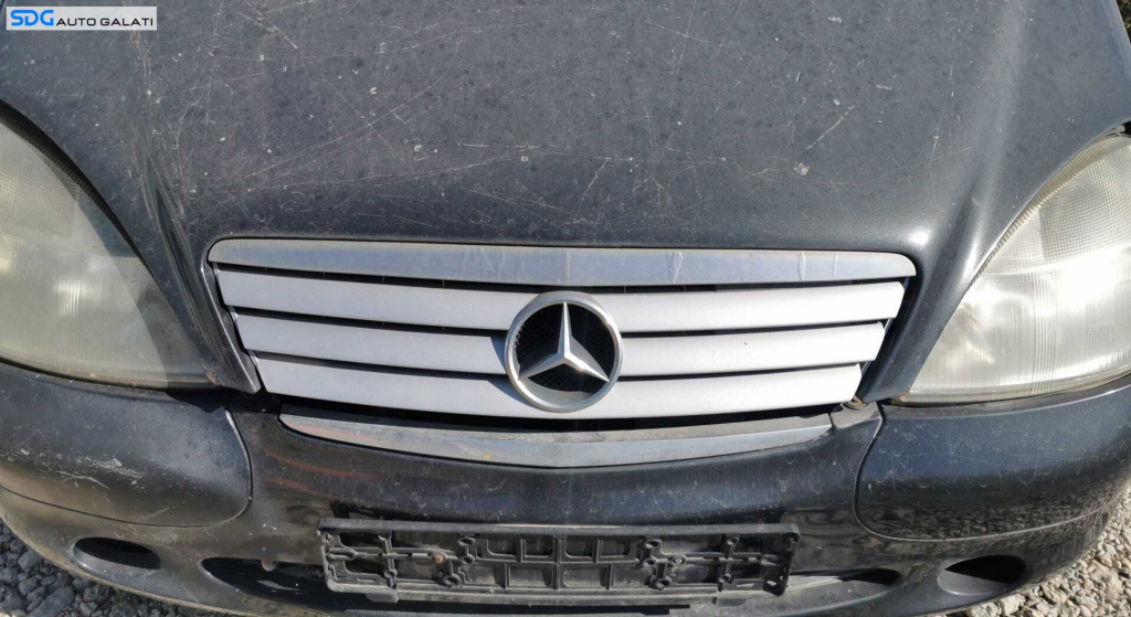 Grila cu Emblema Radiator Capota Bara Spoiler Fata Mercedes Clasa A Class W168 1998 - 2004 [B4512]
