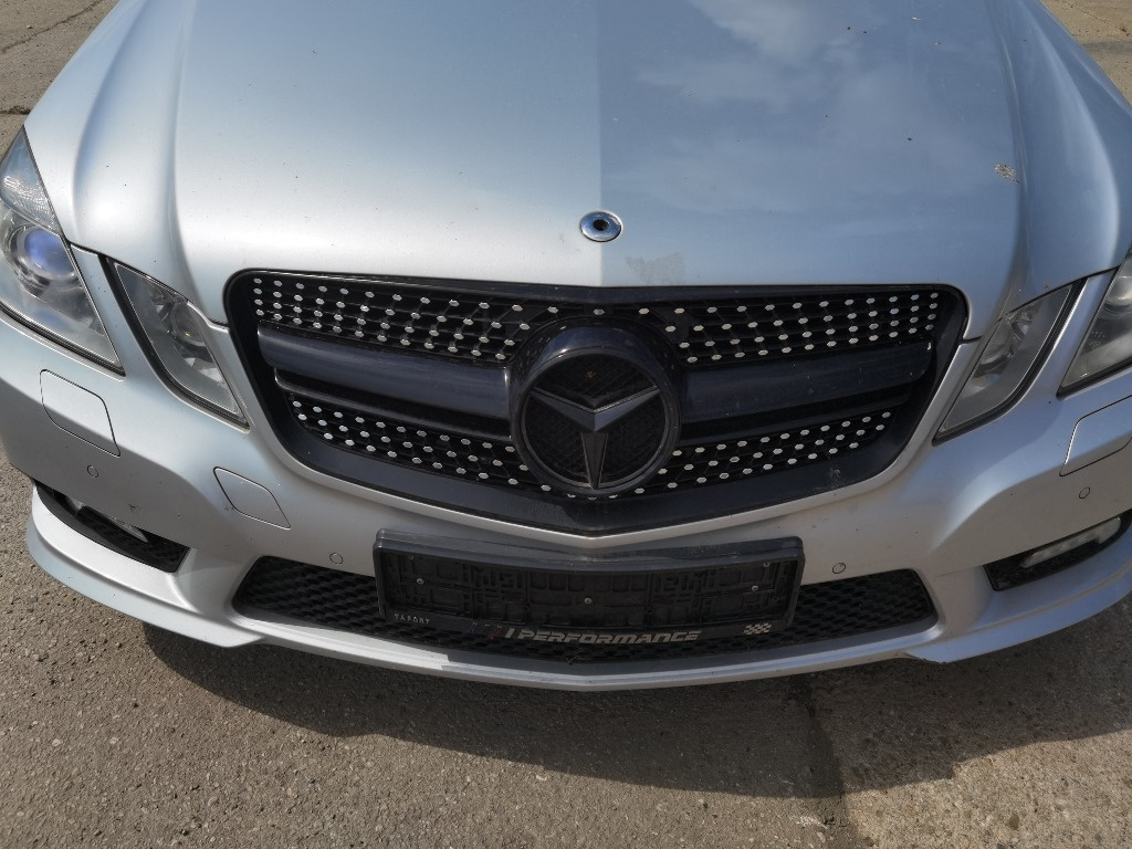 Grila cu semn Mercedes E220 cdi w212