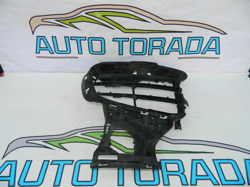 Grila dreapa bara fata Porsche Cayenne 7P5 2014-2017 cod 7P5807682E