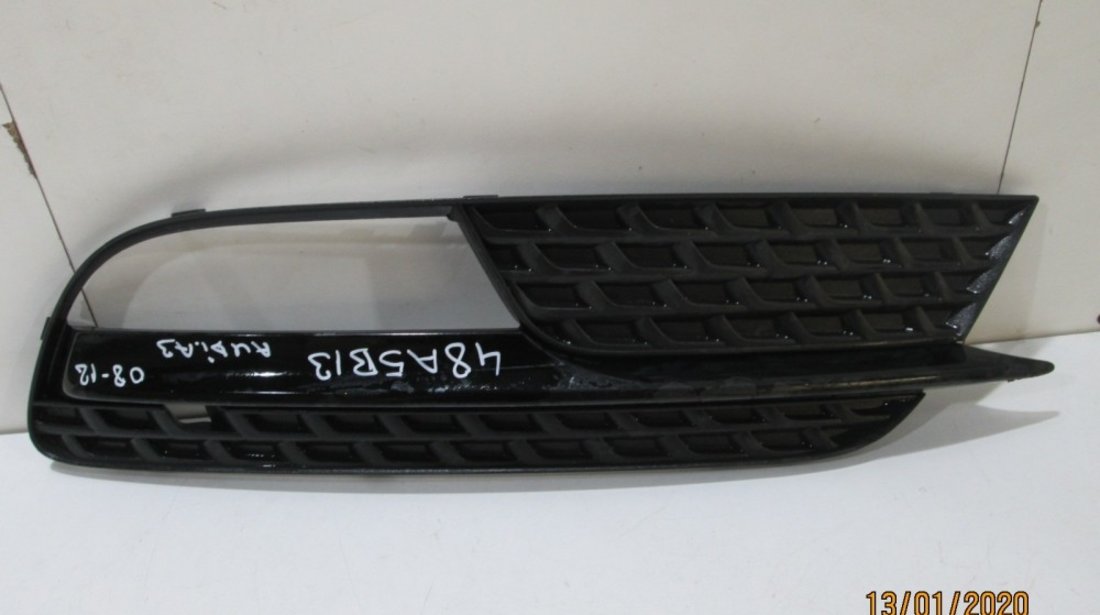 Grila dreapta bara fata Audi A3 8P an 2008-2012 cod 8P0807682H