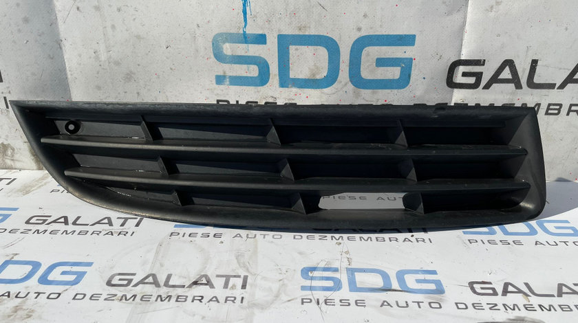 Grila Dreapta Bara Spoiler Fata cu Defect Volkswagen Passat B6 2005 - 2010 Cod 3C0853666 [2211]