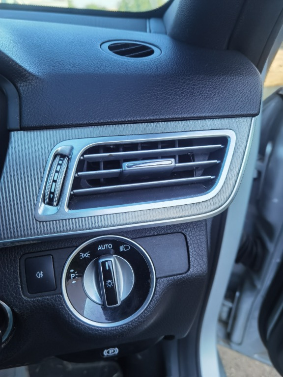 Grila dreapta ventilatie Mercedes E-CLASS W212 2015 Berlina FACELIFT