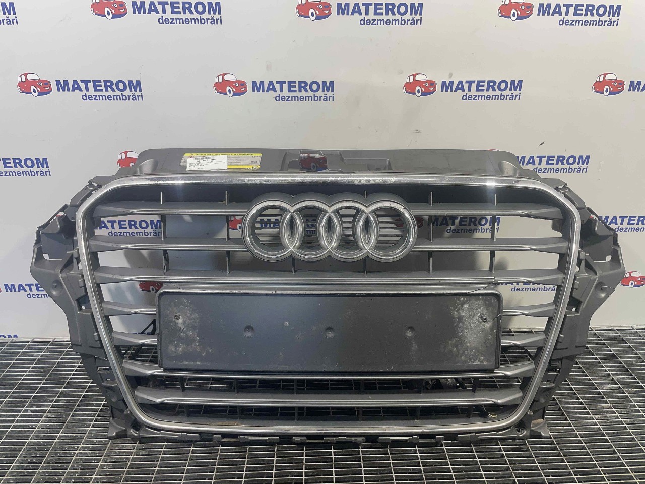 GRILA FATA AUDI A3 - - (2012 2016)