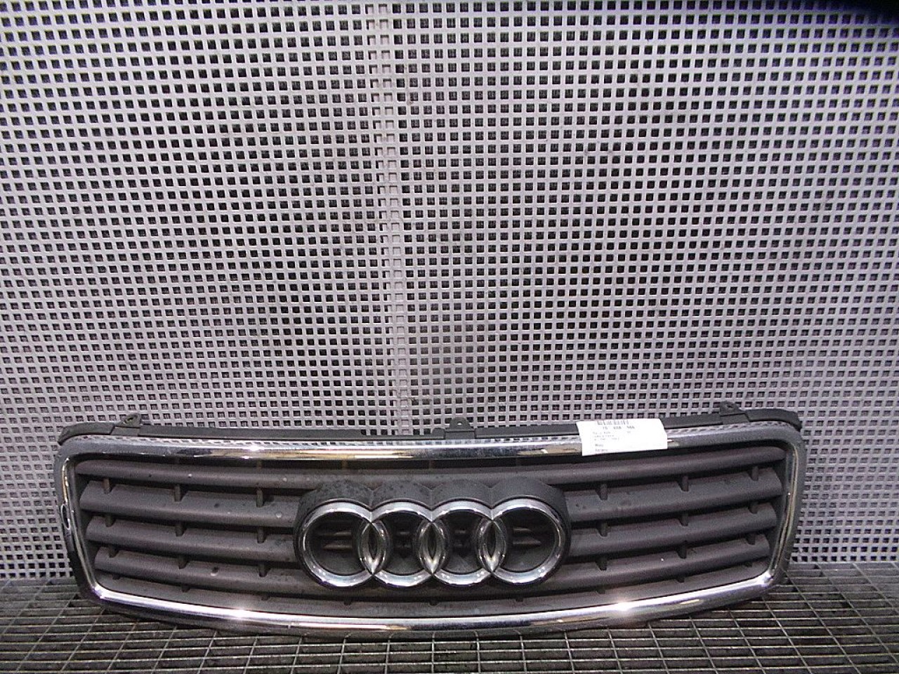 GRILA FATA AUDI A4 - - (2001 2004)