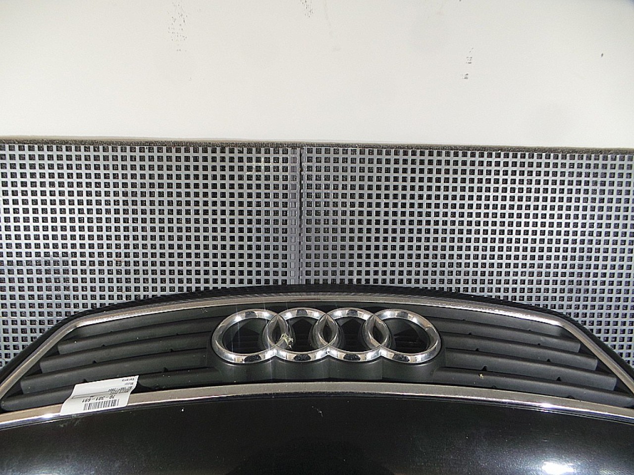 GRILA FATA AUDI A6 - - (1997 2001)