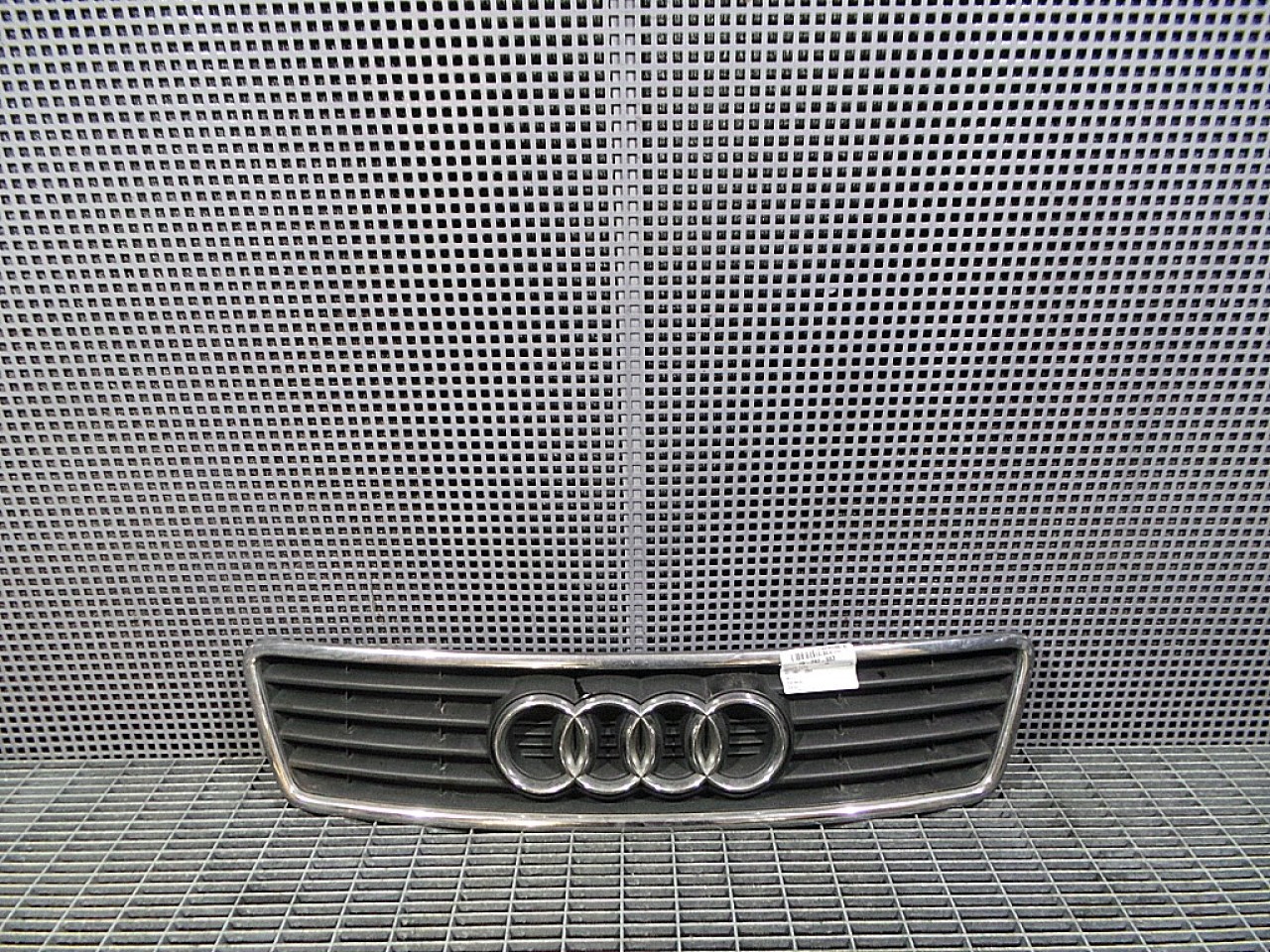 GRILA FATA AUDI A6 - - (1997 2001)