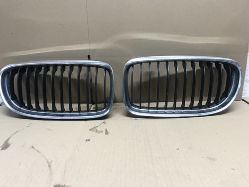 Grila fata Bmw E87 118d M hatchback 2008 (cod intern: 10165)