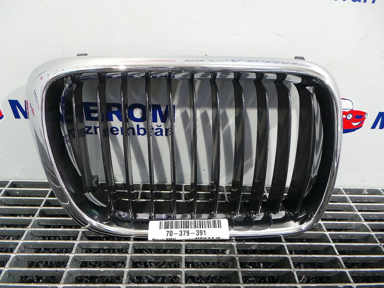 GRILA FATA BMW SERIA 3 E 46 - - (2001 2004)