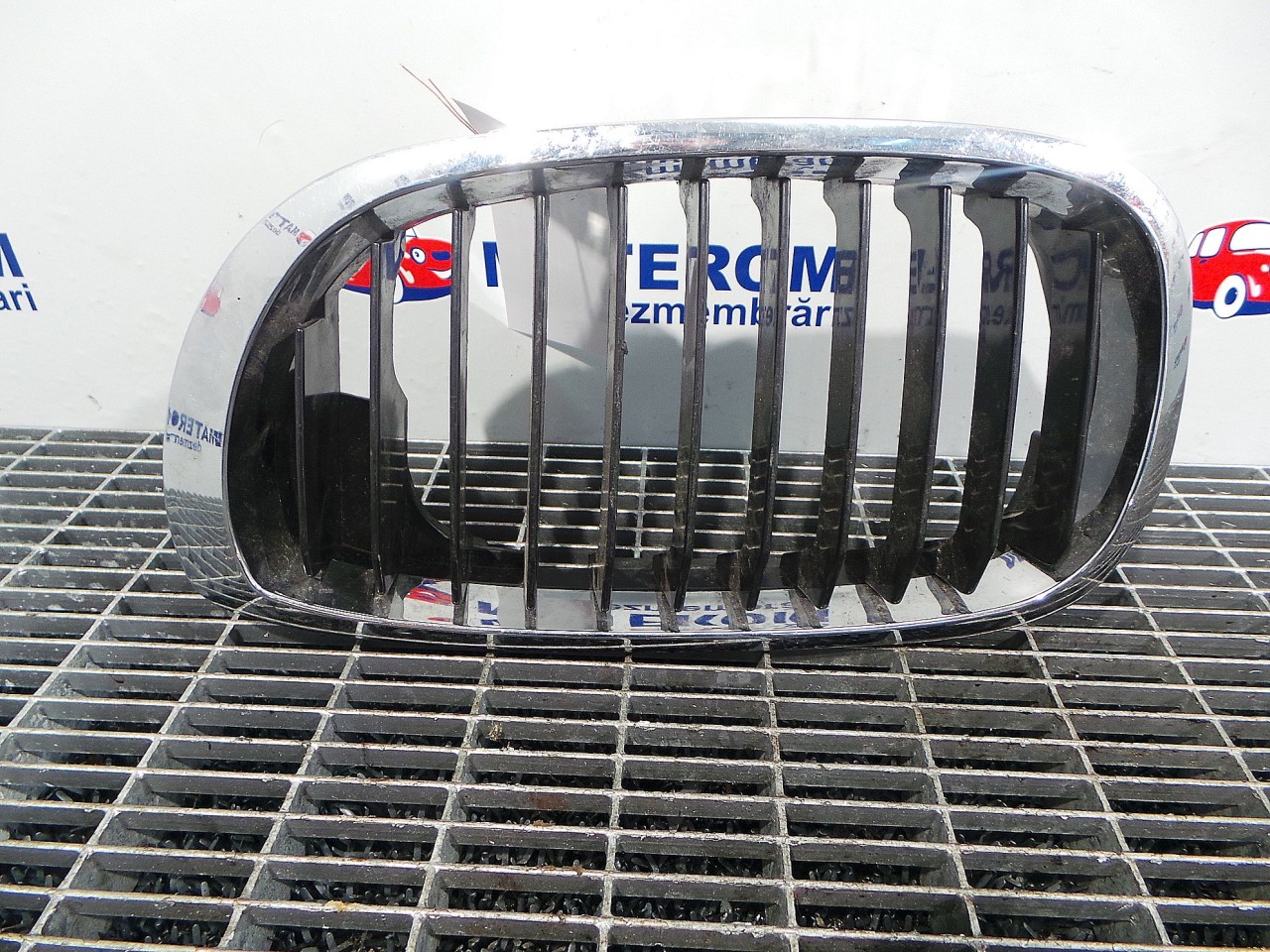 GRILA FATA BMW SERIA 3 E 46 SERIA 3 E 46 - - (2001 2004)