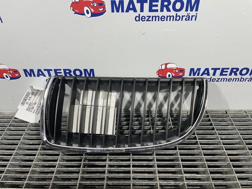 GRILA FATA BMW SERIA 3 E 90 - - (2004 2007)