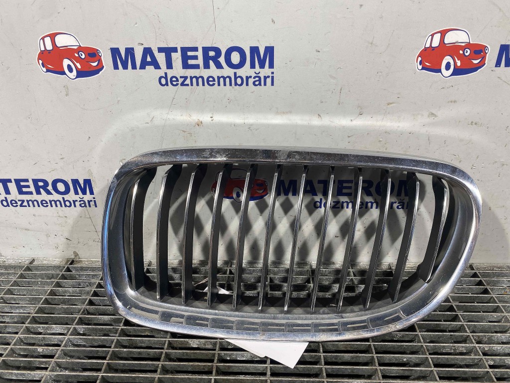 GRILA FATA BMW SERIA 3 E 90 - - (2007 2012)