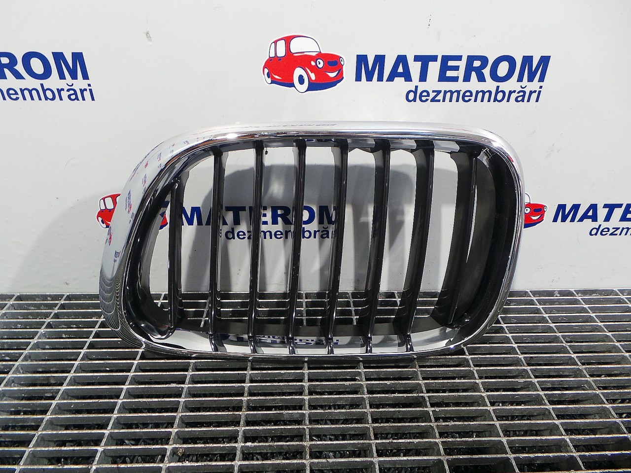 GRILA FATA BMW X5 X5 - - (2000 2006)