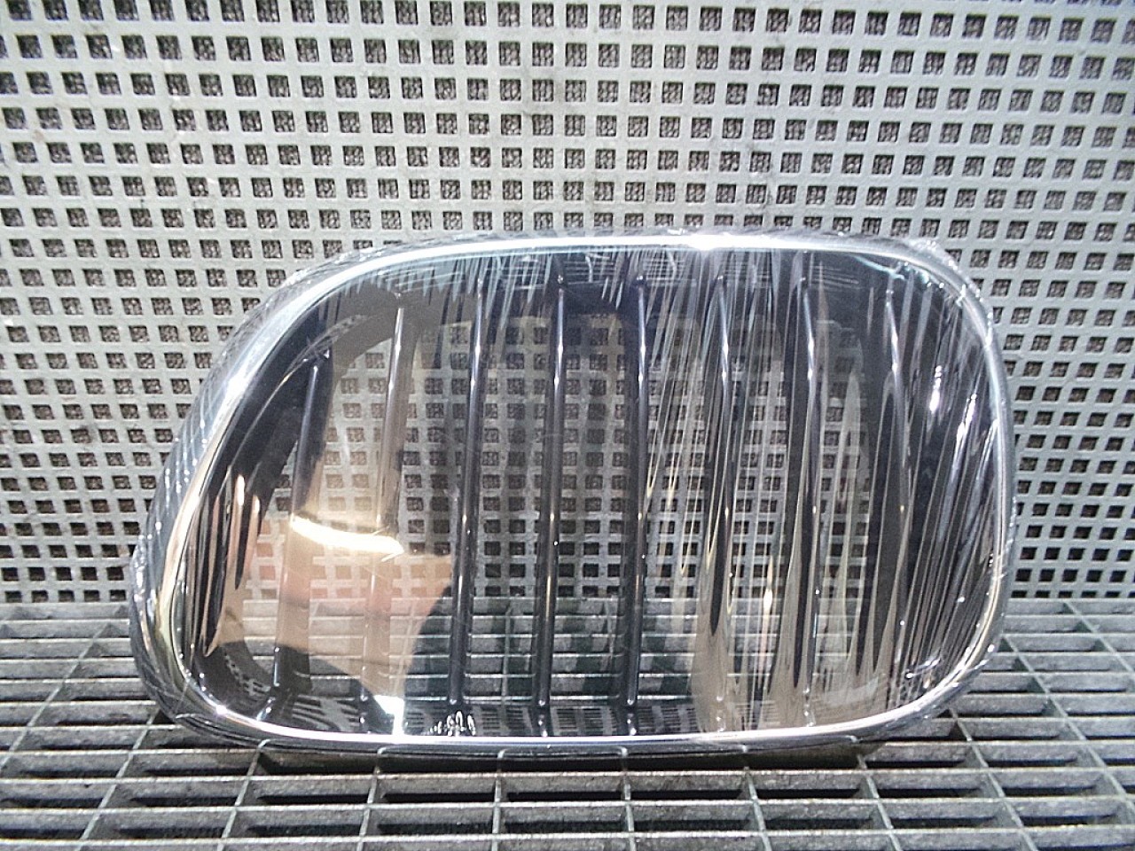 GRILA FATA BMW X5 X5 - - (2000 2006)