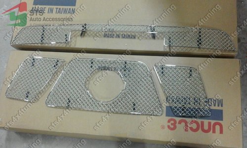 GRILA FATA CROMATE NISSAN NAVARA D40 2006-2009 [MESH LOOK]