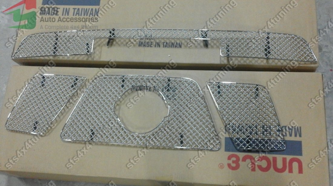 GRILA FATA CROMATE NISSAN NAVARA D40 2006-2009 [MESH LOOK]