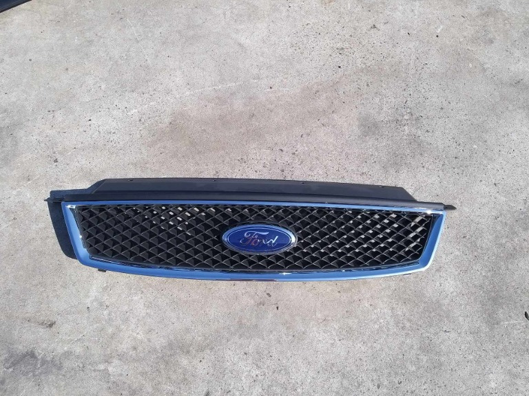 Grila fata cu emblema ford c max 1 3m51r8200 3m51r8b271ad 3m51r8138
