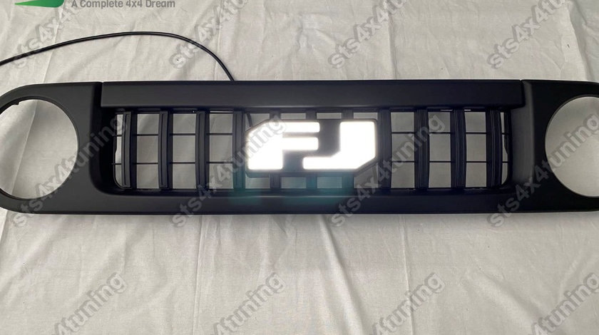 GRILA FATA CU LITERE LED TOYOTA FJ CRUISER 2007-2019 MB [V5]