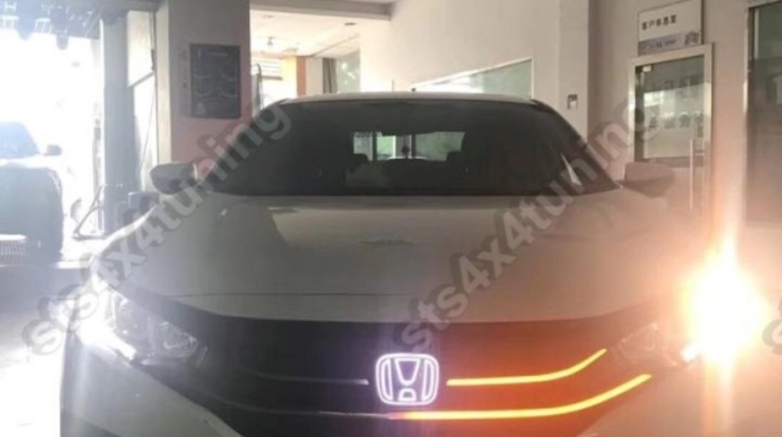 GRILA FATA CU LUMINI DE ZI DRL SI LED SEMNALIZARE HONDA CIVIC 2016-2019 [V1]